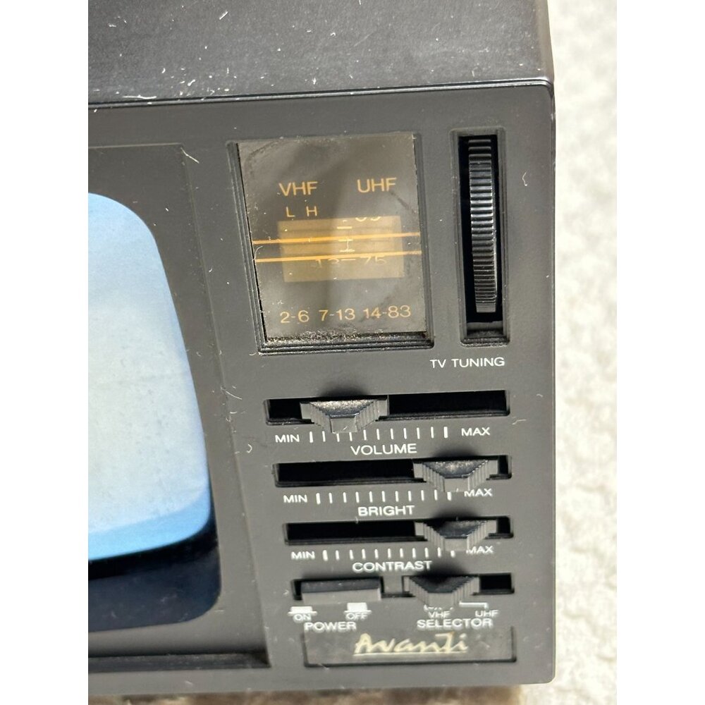 Avanti Portable Retro Analog TV VHF/UHF Tuning Handle Model TV-52W 90s B&W WORKS - Picture 7 of 16